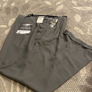 Haggar Premium Comfort Gray Trousers